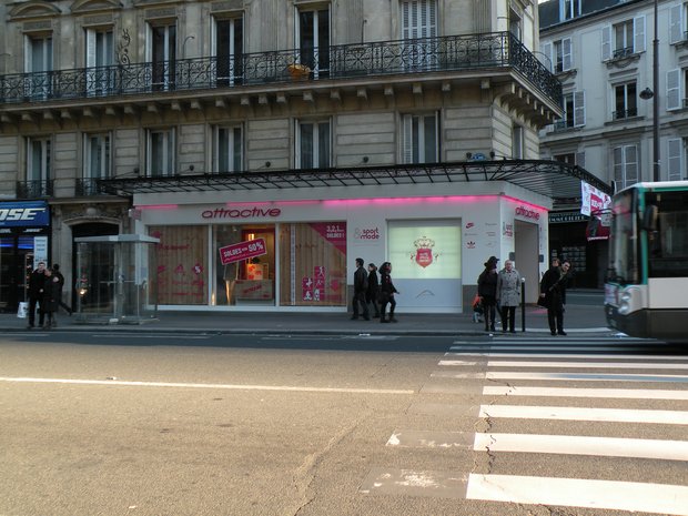  boutique Attractive, rue de Rennes